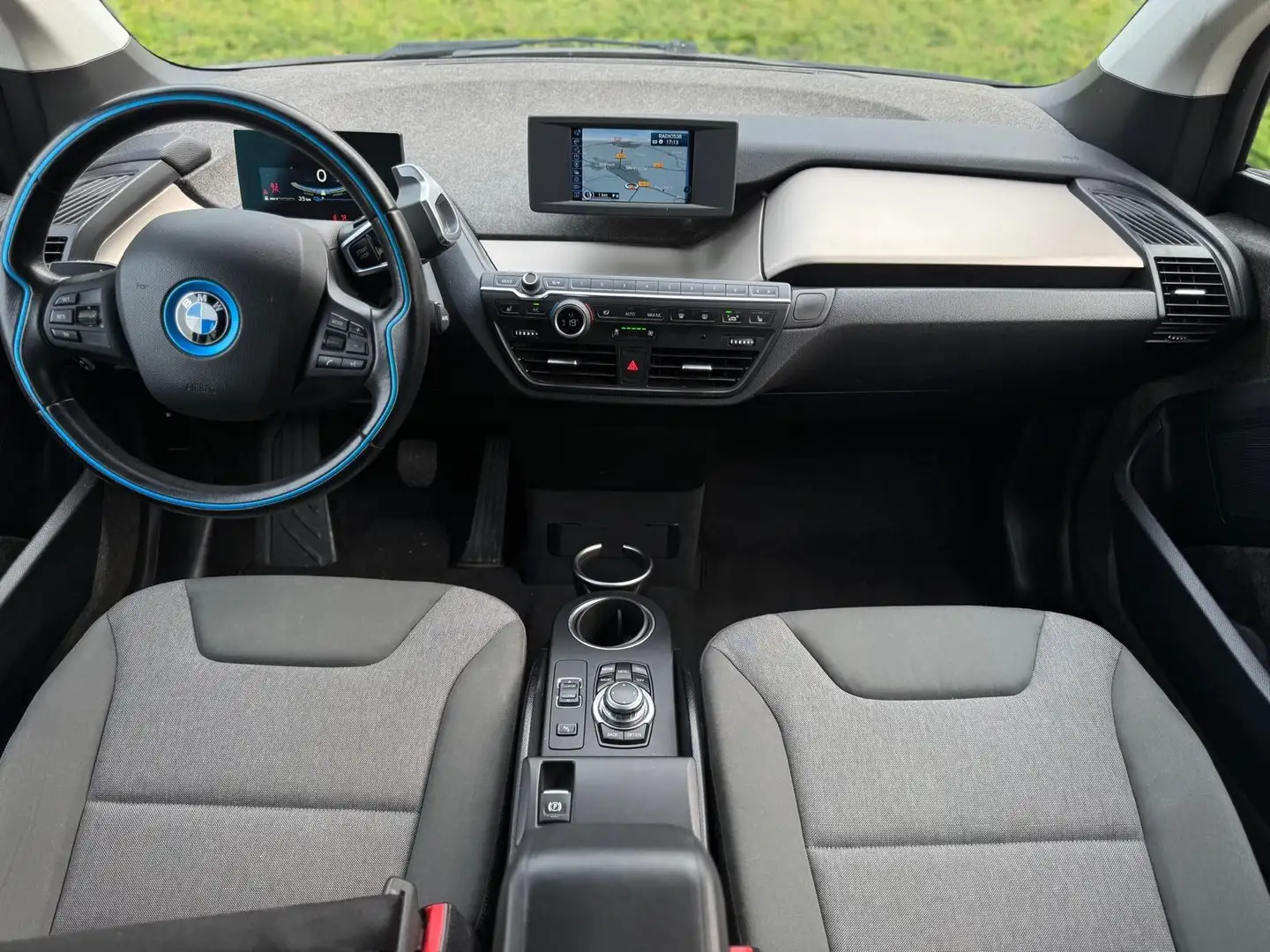 BMW i3 Range Extender Comfort Advance, 19 inch, achteruit Černá - 2