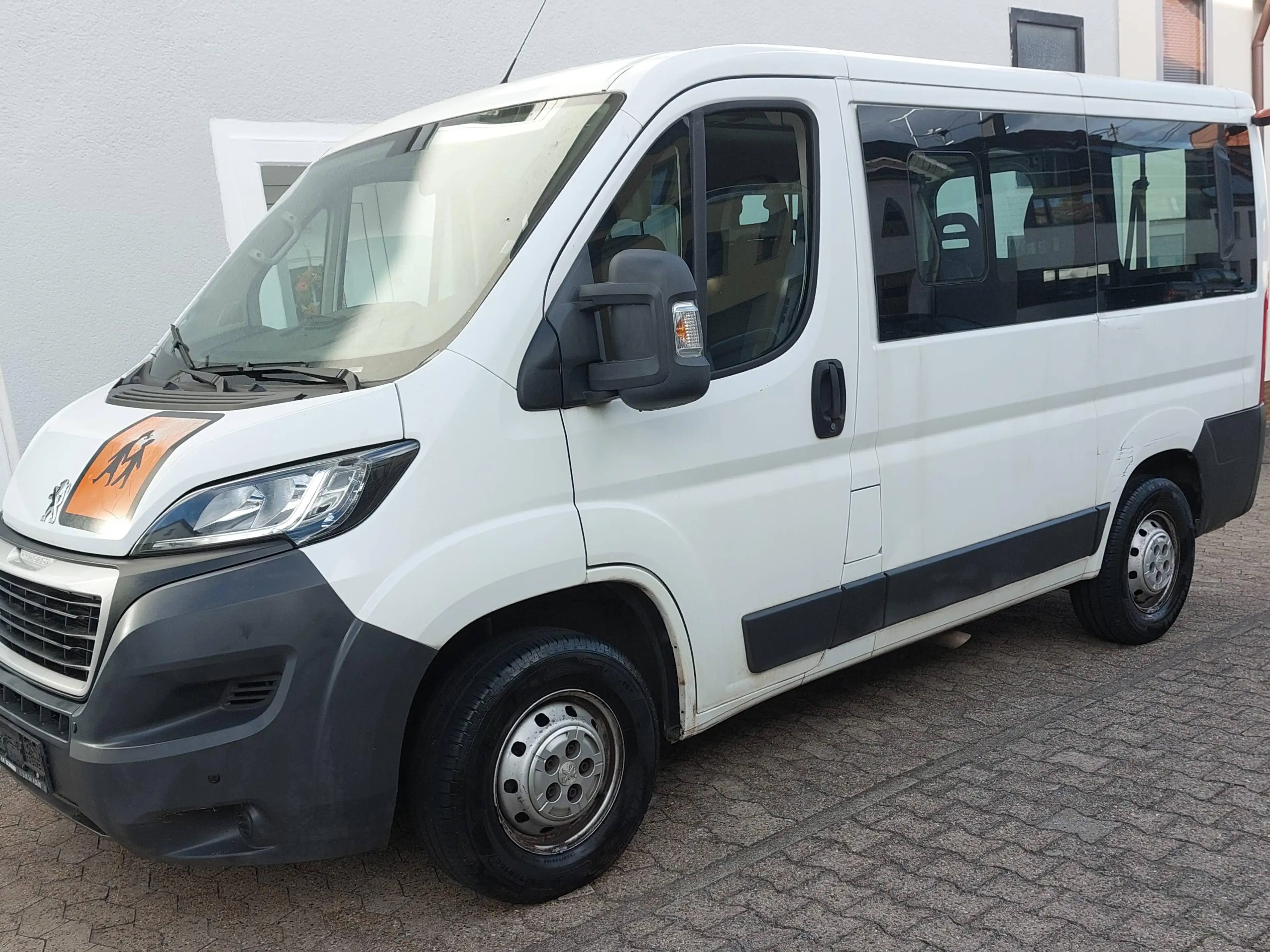 Peugeot Boxer 330 L1H1 Komfort HDi 1-HAND KLIMA TUV-NEU 9-Sitzer — photo 2