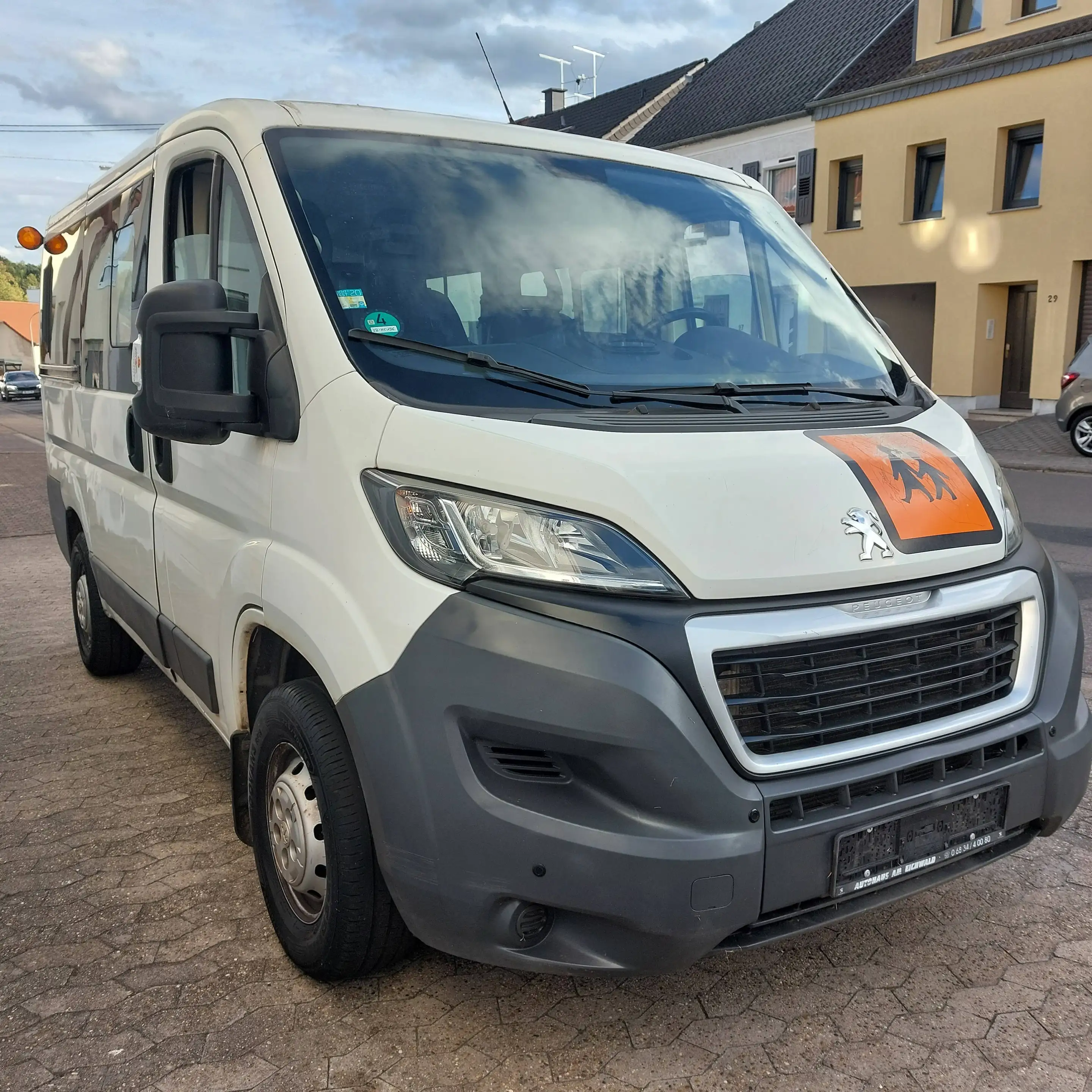 Peugeot Boxer 330 L1H1 Komfort HDi 1-HAND KLIMA TUV-NEU 9-Sitzer — photo 8