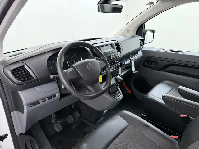 Citroen Jumpy view 3