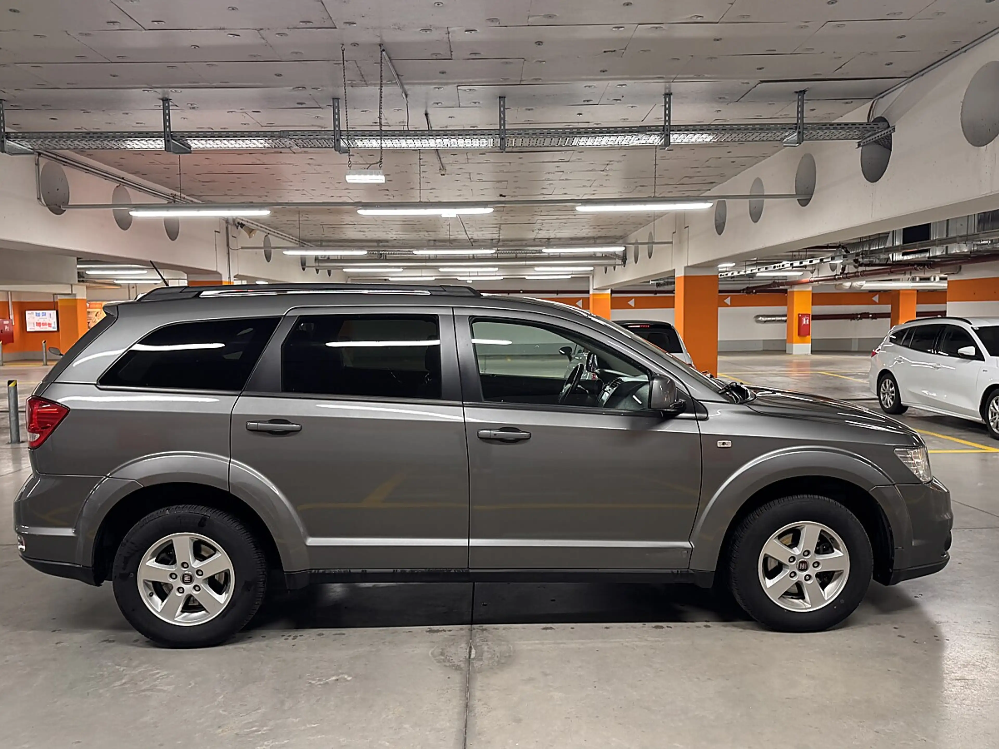 Fiat Freemont 2,0 Multijet II 140 Lounge*TEMPOMAT*KLIMAAUTO.* — photo 7