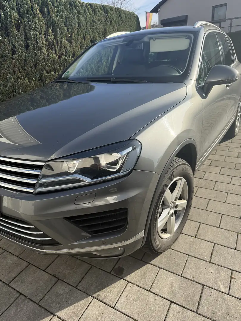Volkswagen Touareg V6 TDI BMT/Start-Stopp Terrain Tech 4Motion Grau - 1