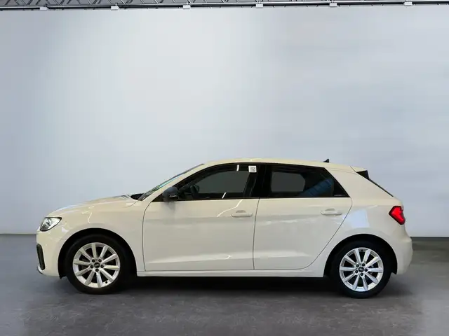 Audi A1 view 3