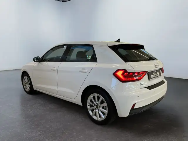 Audi A1 view 4