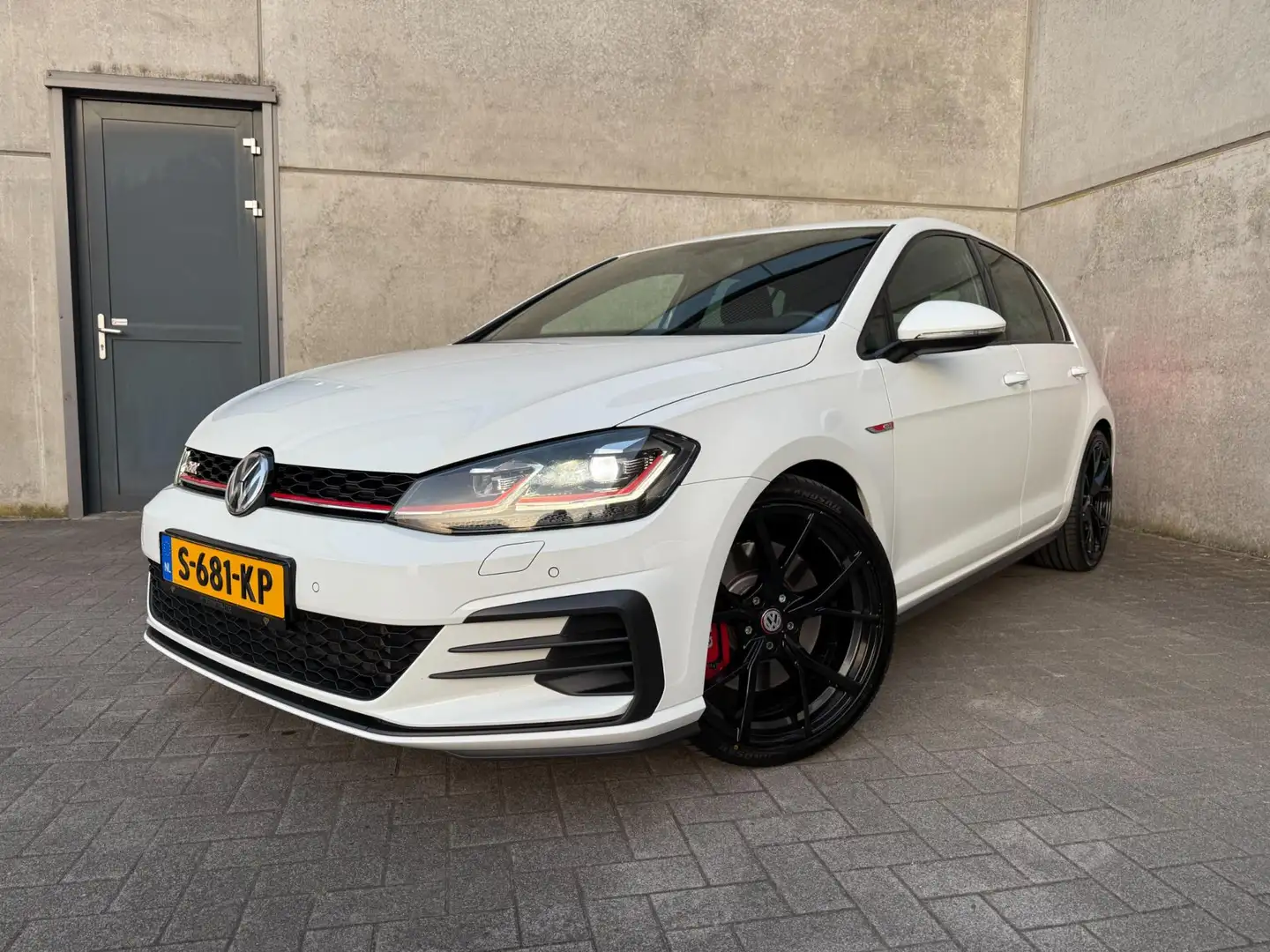 Volkswagen Golf GTI 2.0 TSI Performance, LED, STOELVERWARMING, VIRTUAL Bianco - 2