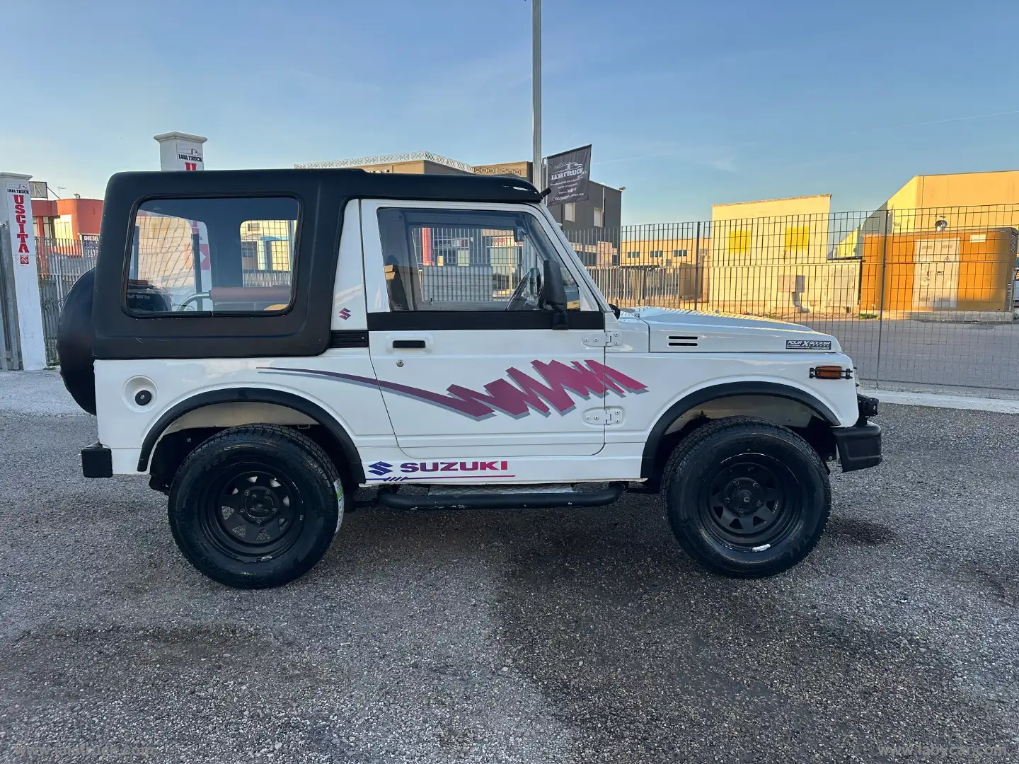 Suzuki SJ Samurai SANTANA SJ410 Cabrio Sport ASI - 2