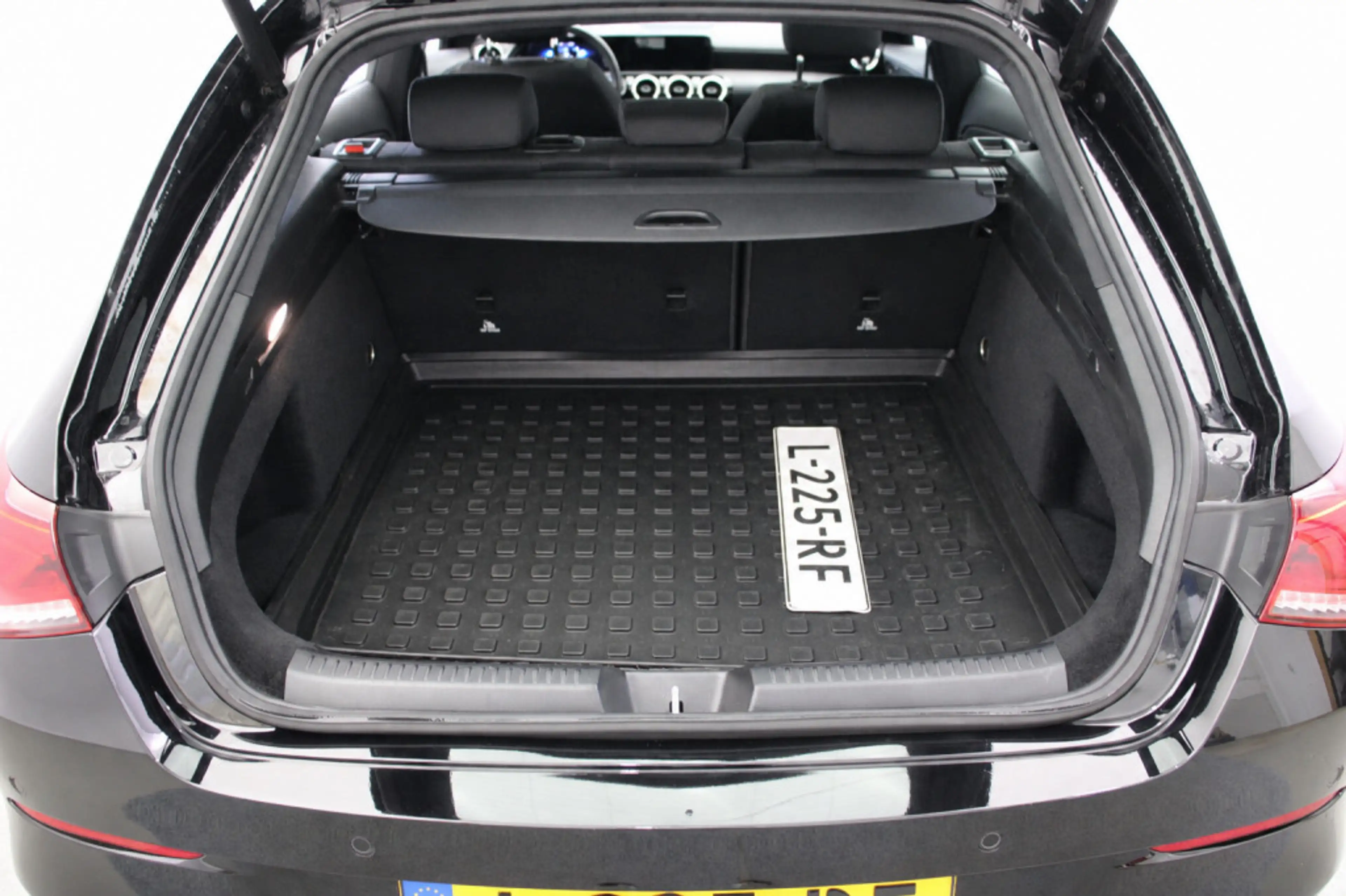 Mercedes-Benz CLA 180 Shooting Brake Business Solution Automaat - Panora — photo 13