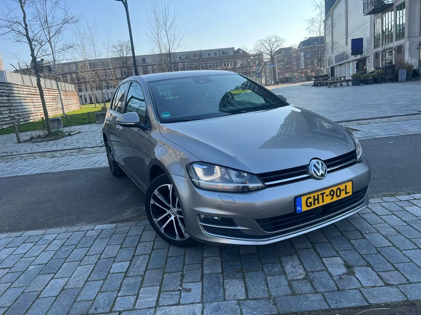 Volkswagen Golf 1.4 TSI ACT BlueMotion Technology DSG Edition - 1