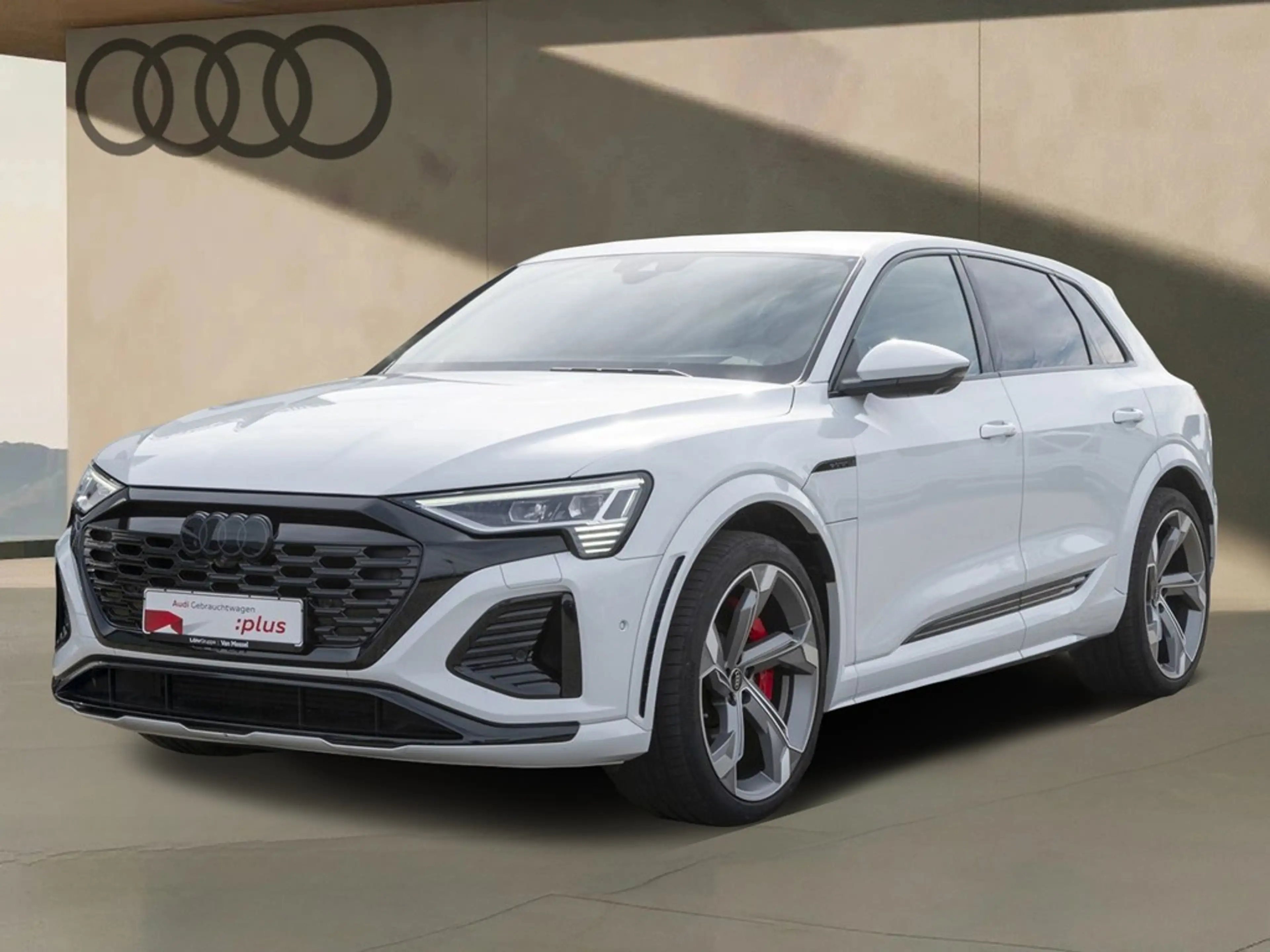 Audi SQ8 e-tron 370 kW quattro 22"|360°|PANO|ACC|MATRIX — photo 2