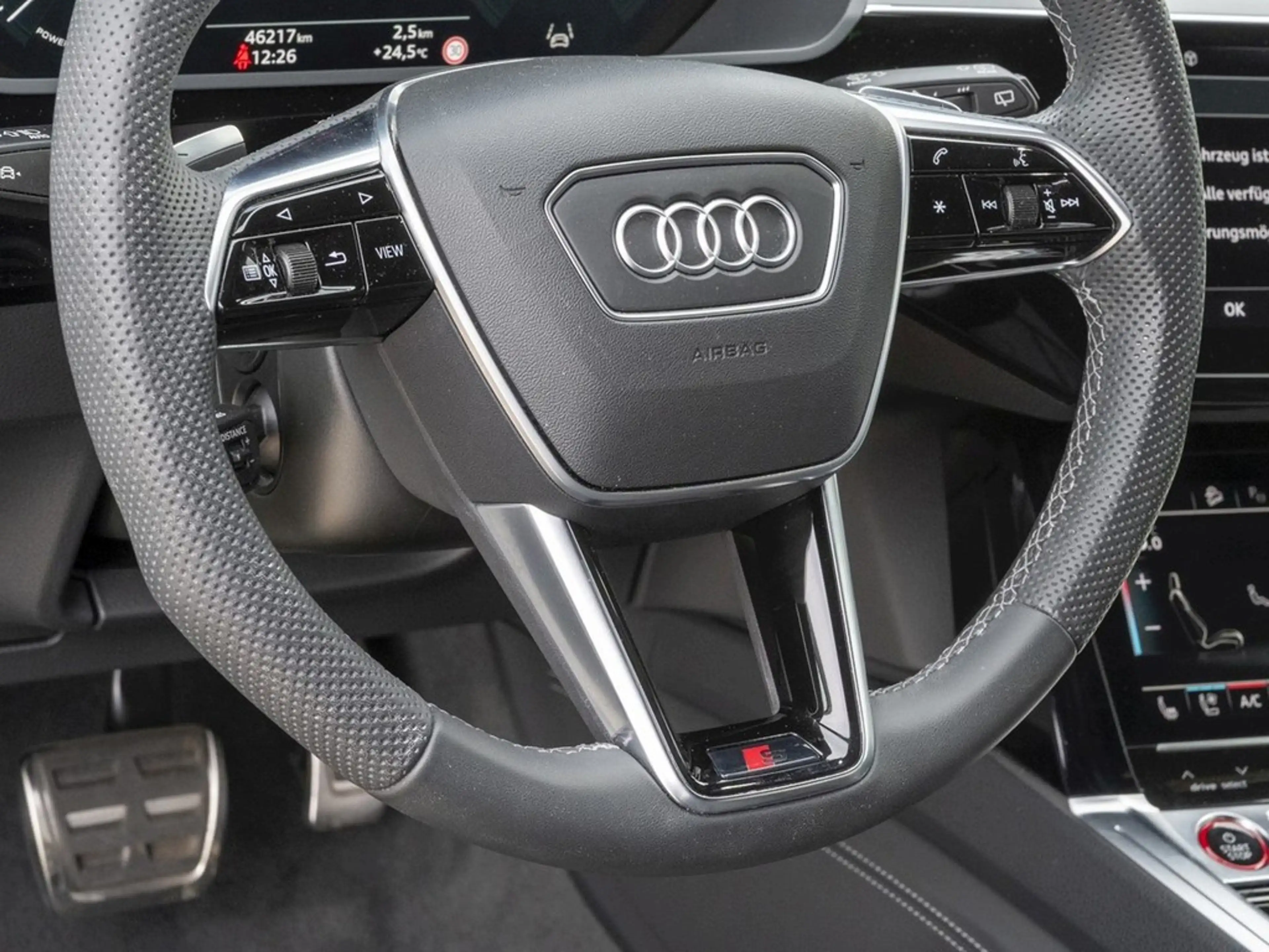 Audi SQ8 e-tron 370 kW quattro 22"|360°|PANO|ACC|MATRIX — photo 17