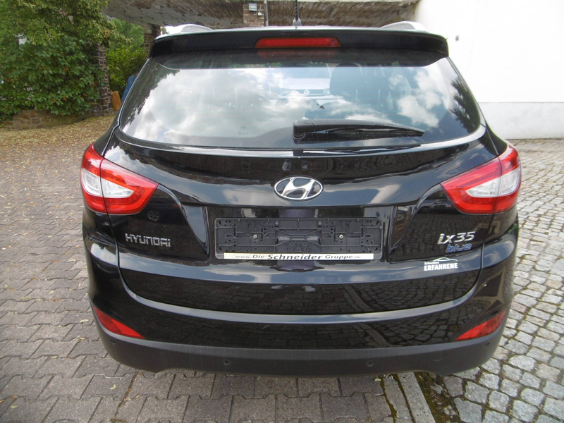 Hyundai iX35 blue Finale 2WD — photo 6