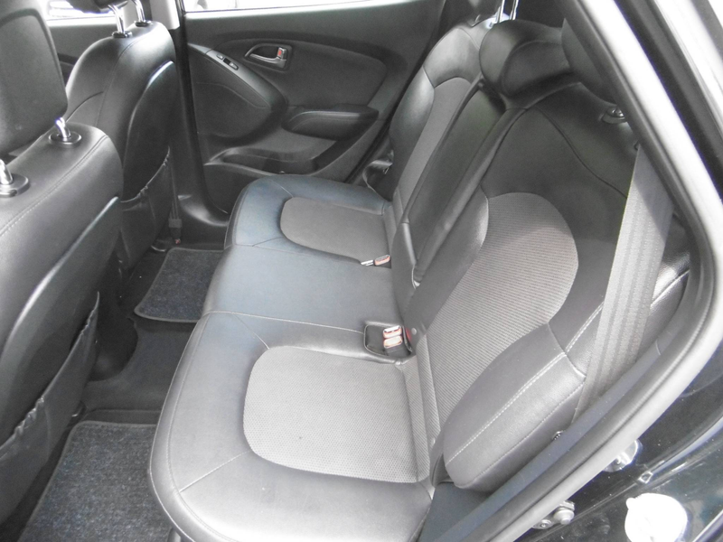 Hyundai iX35 blue Finale 2WD — photo 9