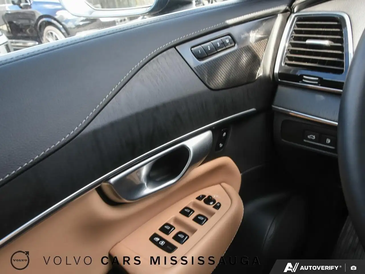 Volvo XC90 photo Volvo XC90