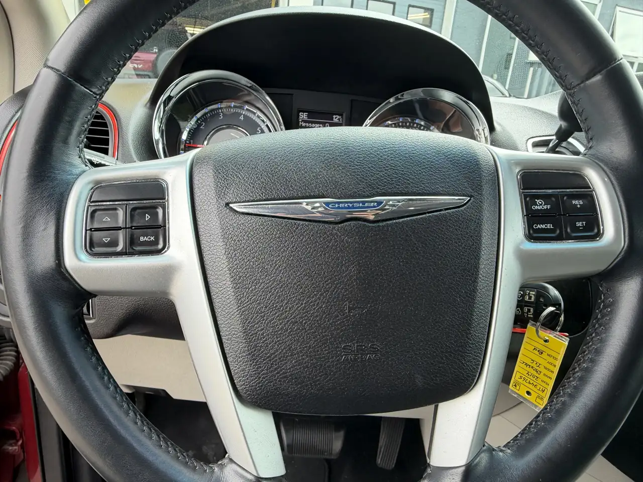 Chrysler Town & Country снимка Chrysler Town & Country