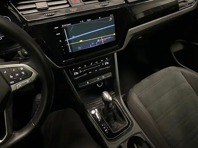 Volkswagen Touran view 21