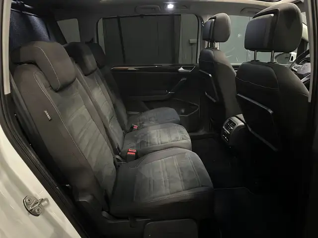 Volkswagen Touran view 29
