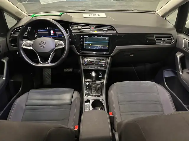 Volkswagen Touran view 13