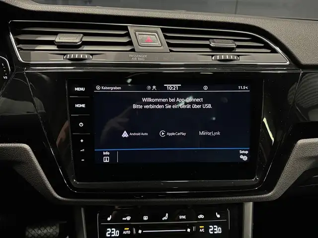 Volkswagen Touran view 26