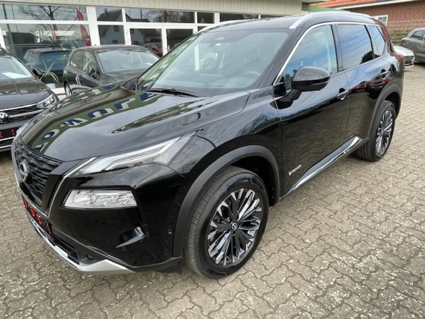 Nissan X-Trail 1.5 VC-T e-POWER e-4ORCE Tekna+Premium Schwarz - 2