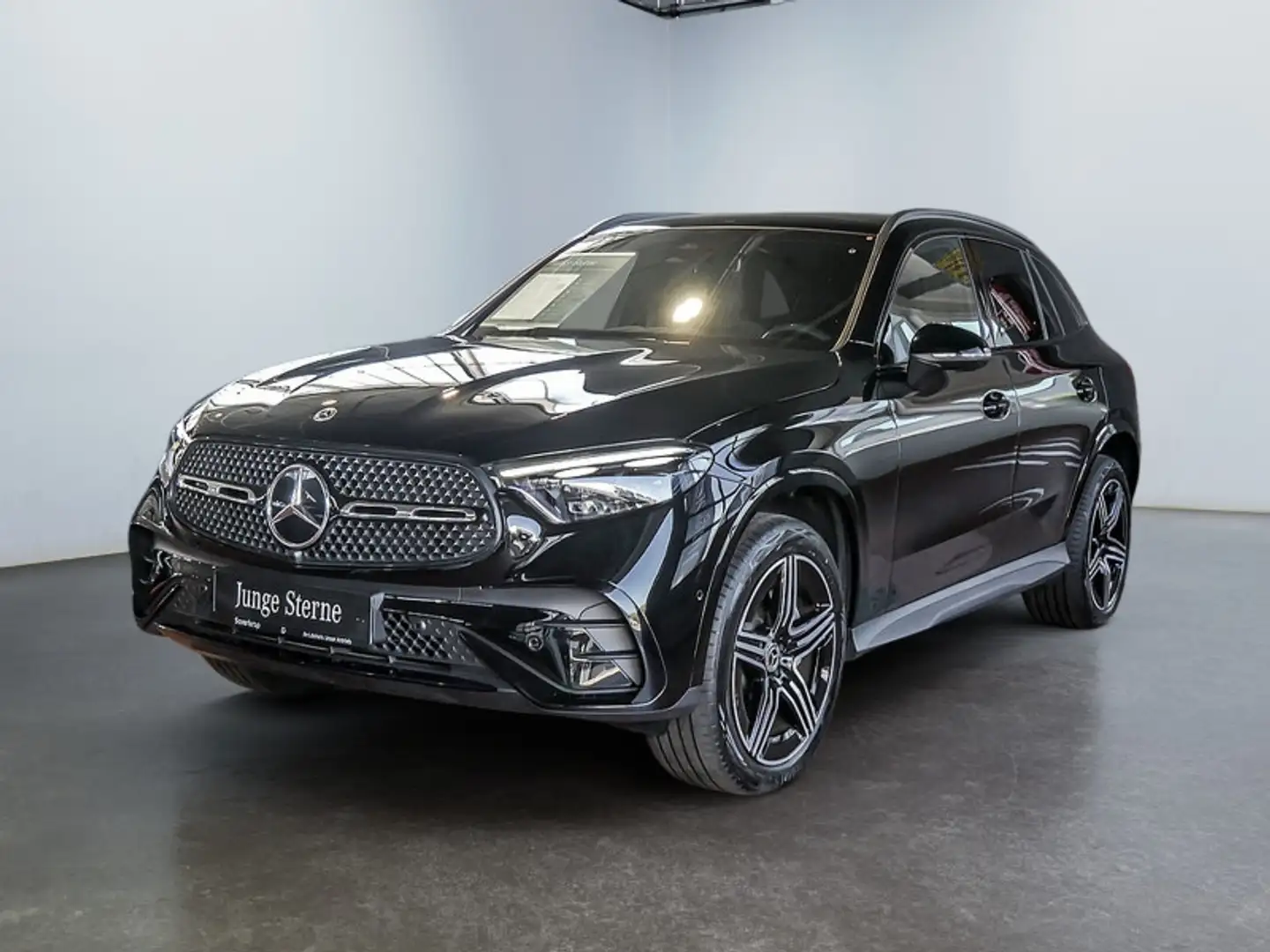 Mercedes-Benz GLC 300 d 4M , AMG NIGHT MEMO AHK KAMERA PANO Schwarz - 2