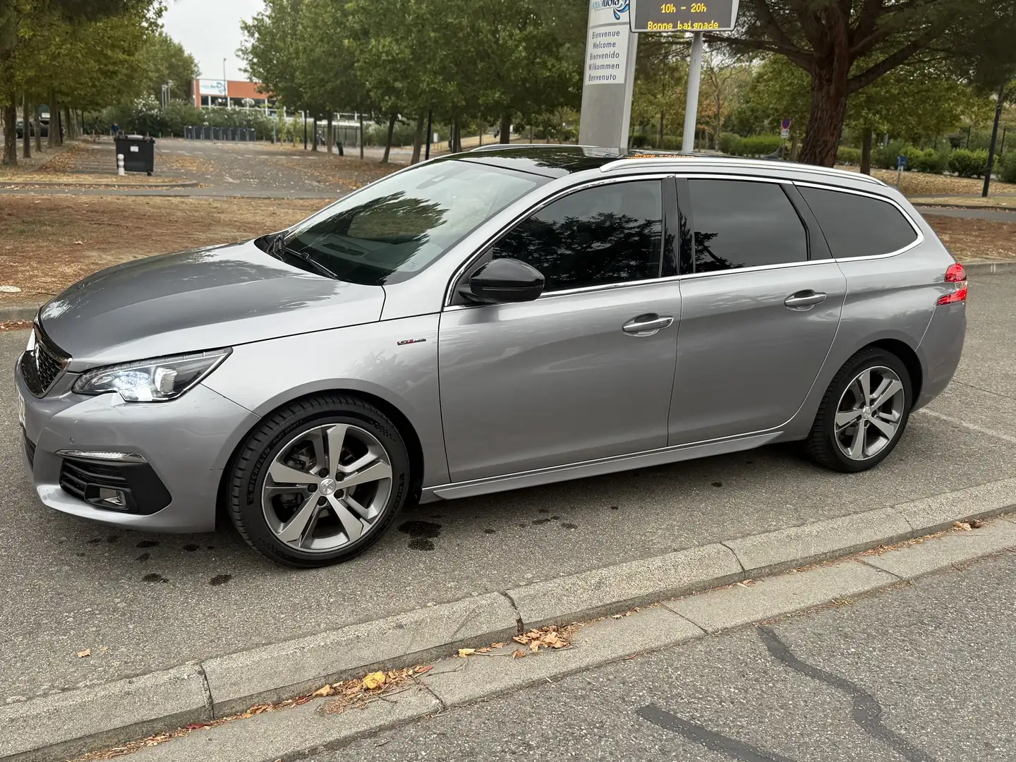 Peugeot 308 SW BlueHDi 130ch S&S EAT8 GT Line - 1