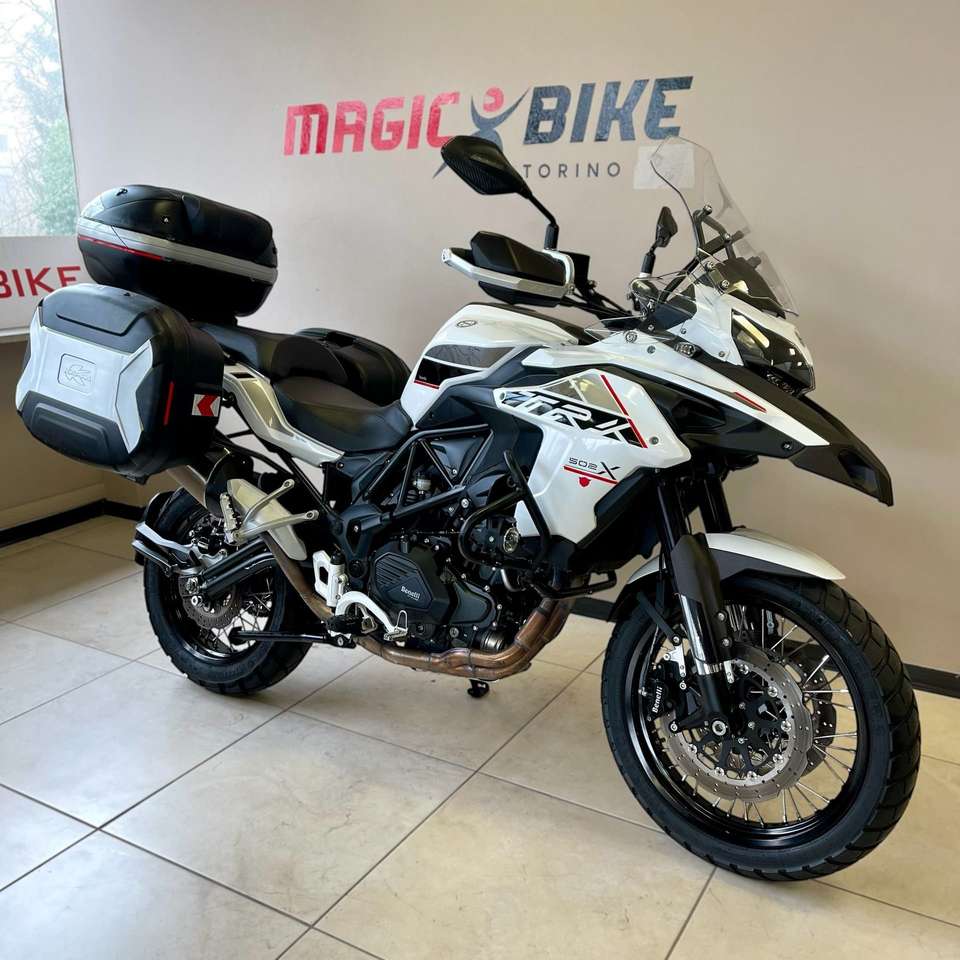 Benelli TRK 502