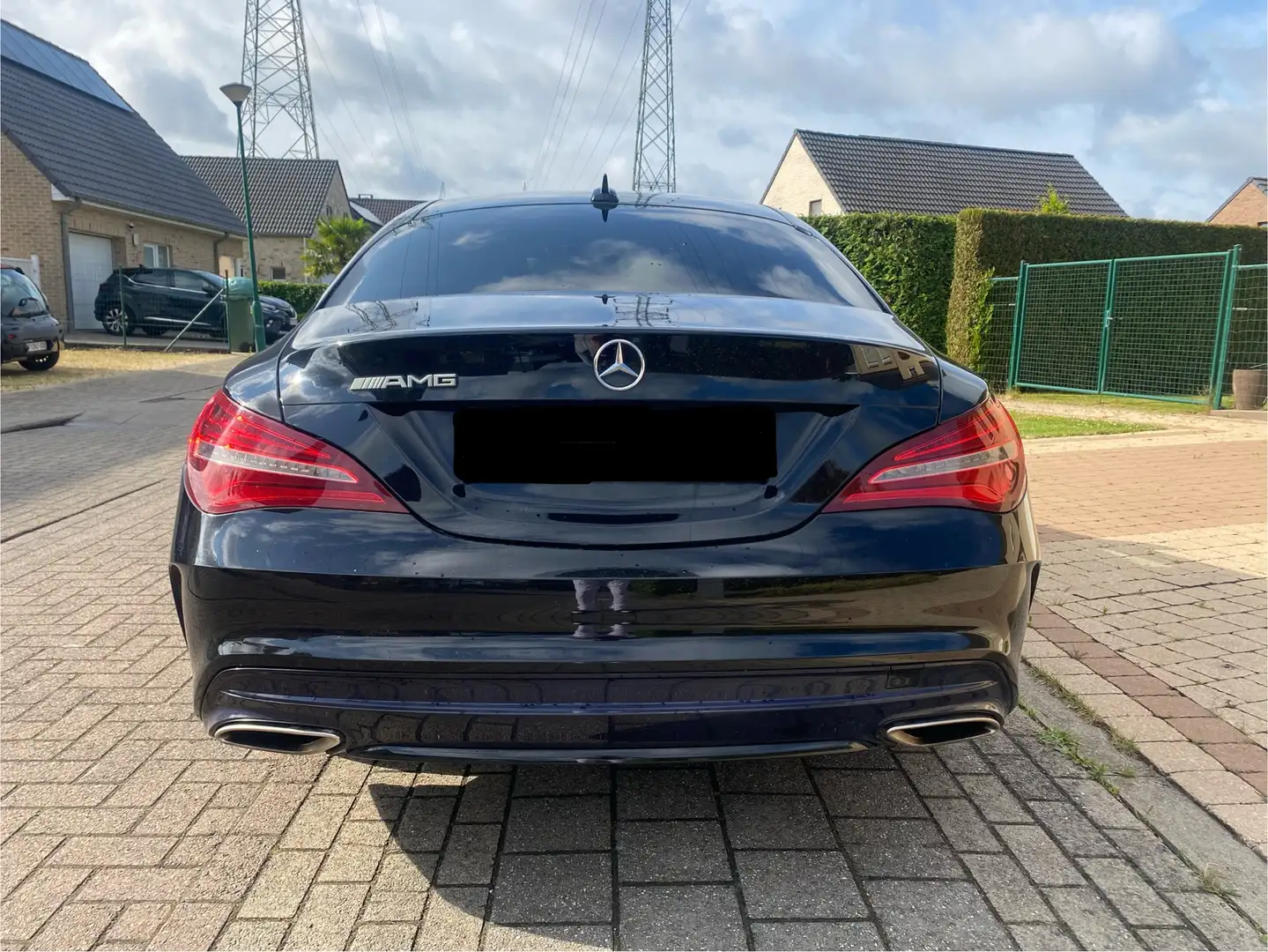 Mercedes-Benz CLA 180 AMG-LINE - 2