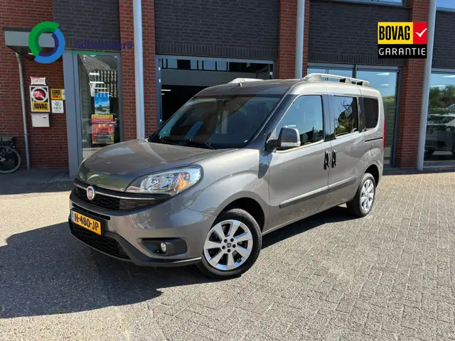 Fiat Doblo 1.4 T-Jet Lounge, trekhaak, climatronic 1 jaar gar