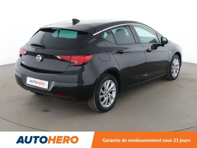 Opel Astra view 6