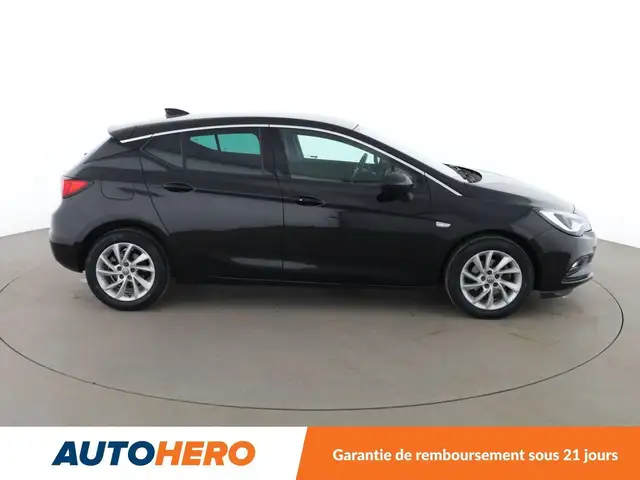 Opel Astra view 7