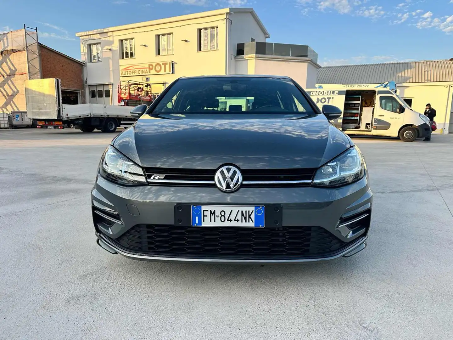 Volkswagen Golf 1.5 TSI ACT 5p. Sport BlueMotion Technology R-LINE Grigio - 2