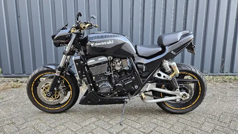 Kawasaki ZRX 1100 - foto 2