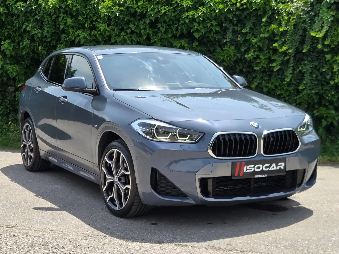 BMW X2 xDrive 25e PHEV F39 // M-PAKET / LED / KAMERA / HEAD-UP / AMBIENTE // Grau - 1