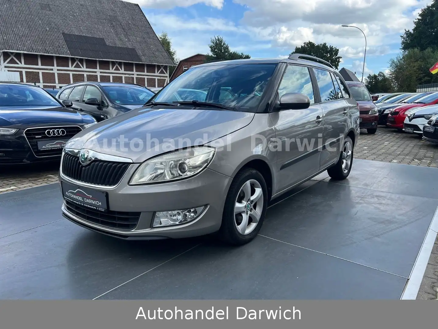 Skoda Fabia 1.2 TSI Combi Family Klima/Alu S.Heft Top Beige - 1