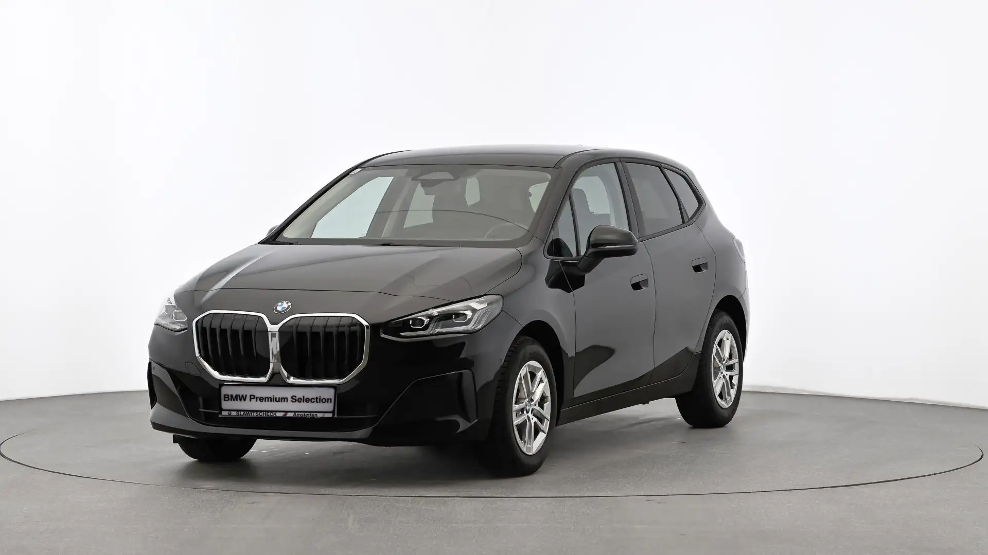 BMW 218 d U06 Schwarz - 1