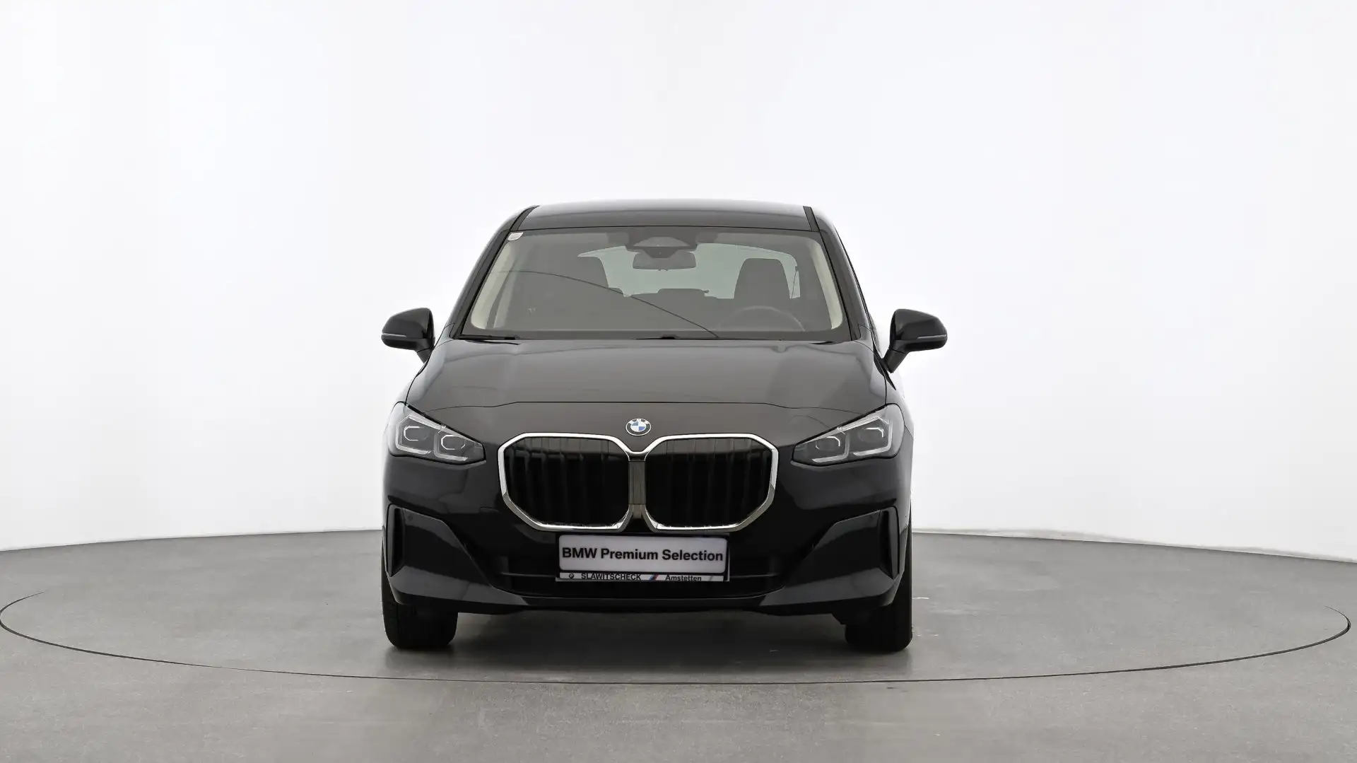 BMW 218 d U06 Schwarz - 2