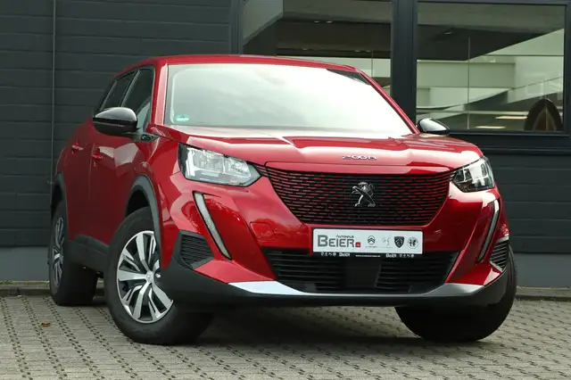 Peugeot E-2008 view 2