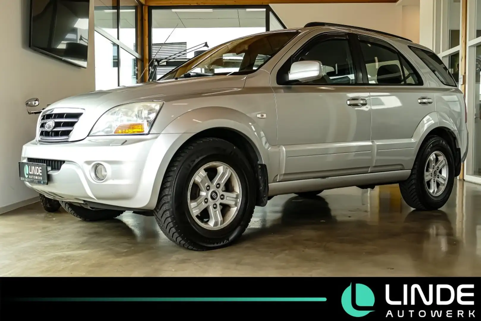 Kia Sorento 2.5 CRDi VGT | PDC | KLIMA | AHK | NAVI Plateado - 1