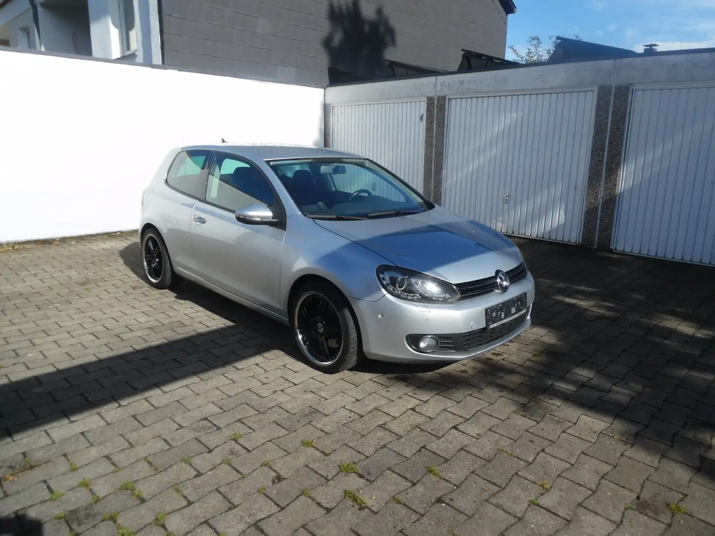 Volkswagen Golf Highline * Automatik * Vollausst. * Leder Navi usw Silber - 2