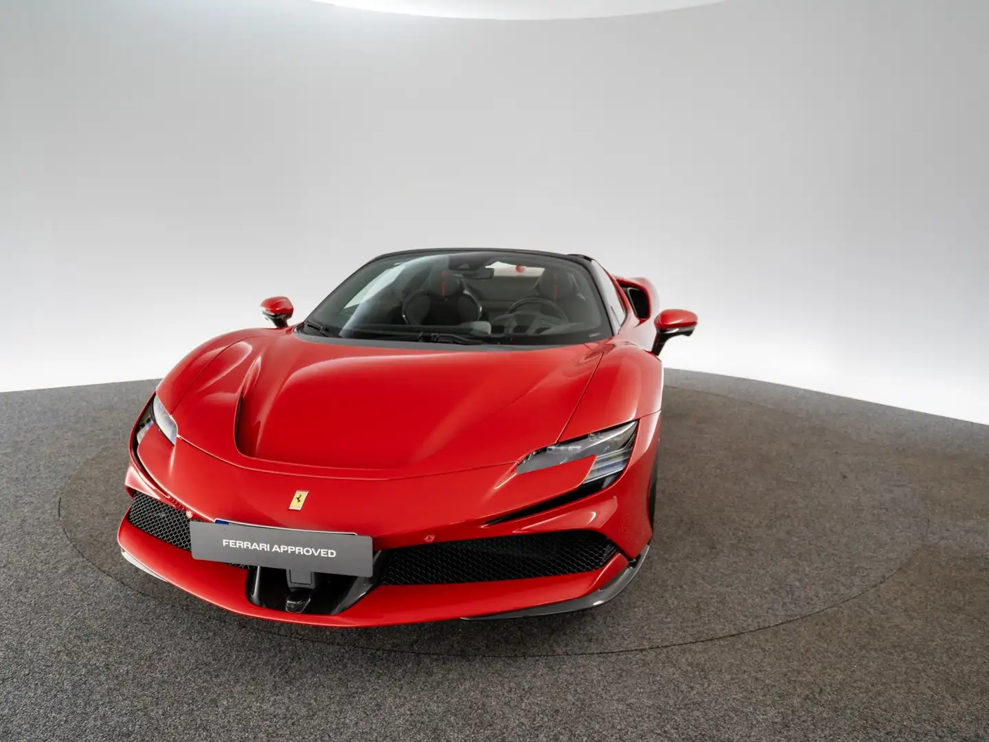 Ferrari SF90 Spider FERRARI SINGEN Rot - 2