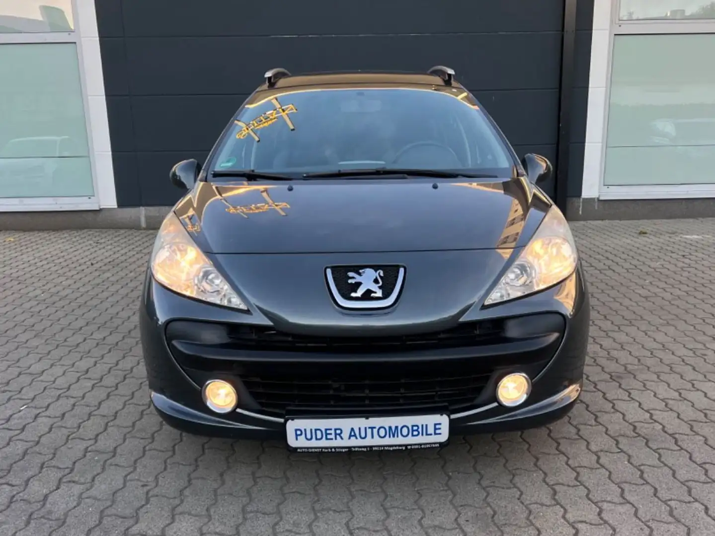 Peugeot 207 SW 1.4 Urban Move 90PS Klima 2.Hand Panorama Grau - 2