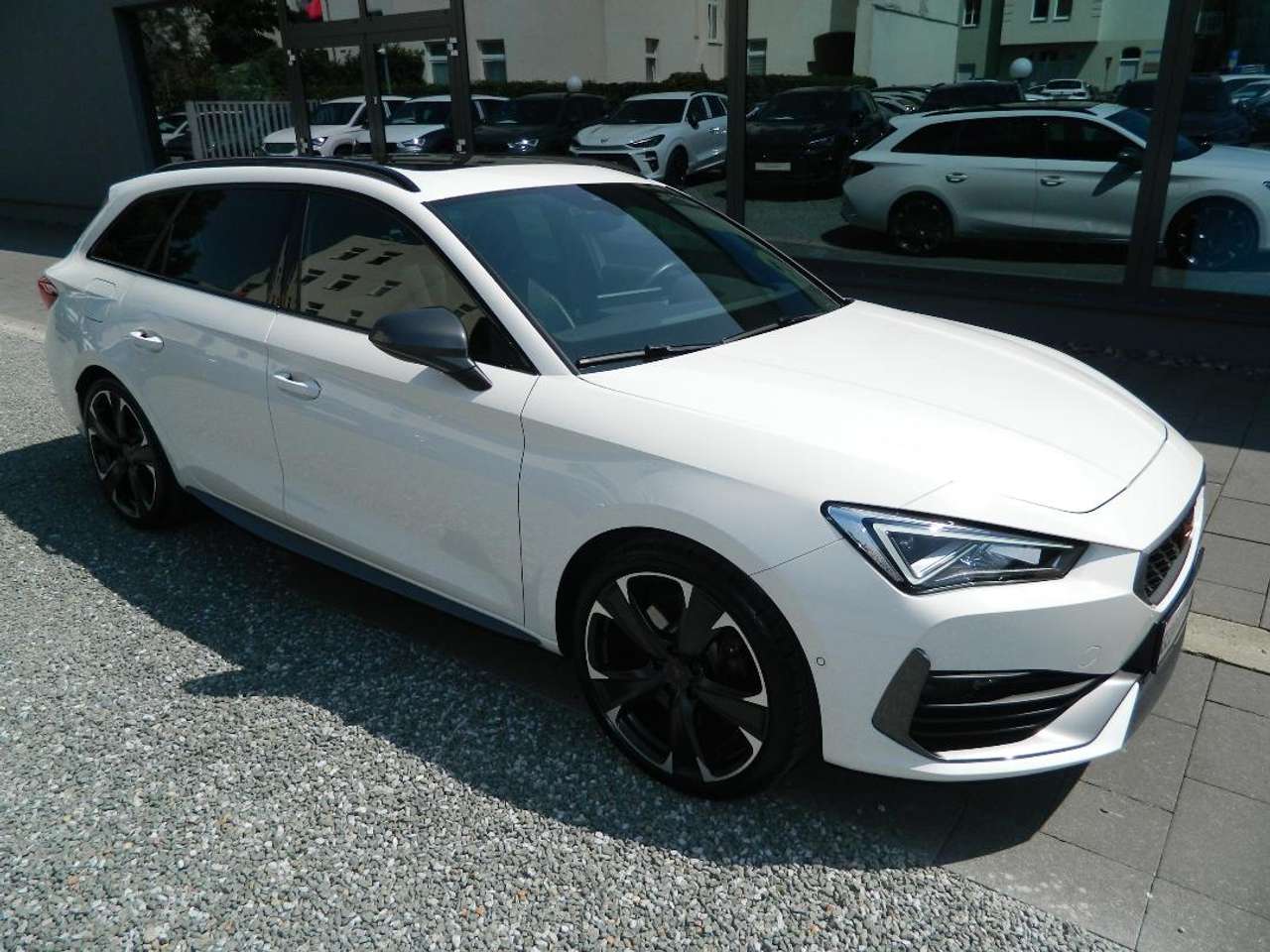 Cupra Leon 2022 — VZ 1.4 e-Hybrid DSG PanoramaD/Sitzheiz/FahrassistXL/Wireless AndroidAuto&CarPlay