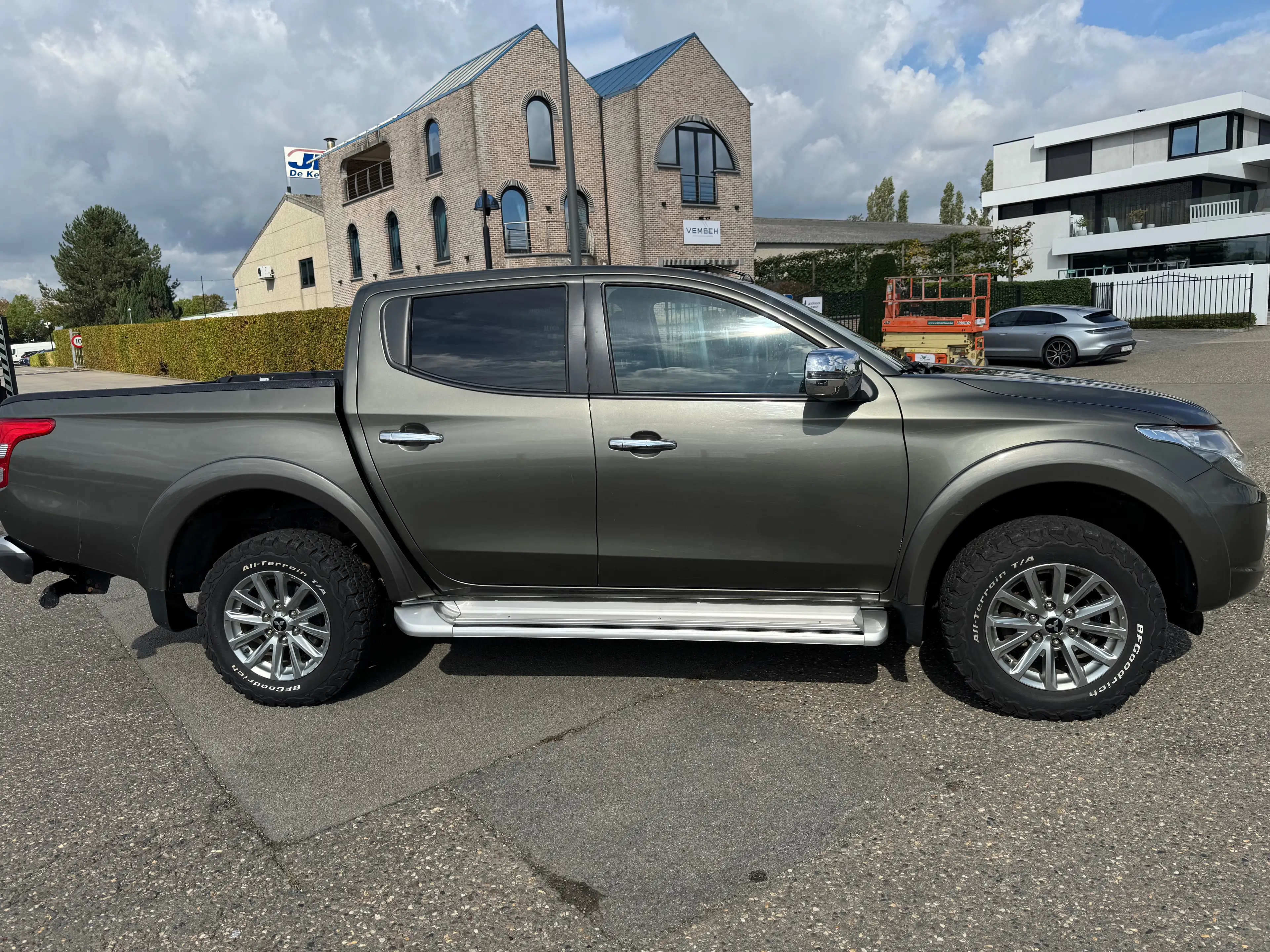 Mitsubishi L200 2.4 DI-D 4WD Instyle (EU6) — photo 4
