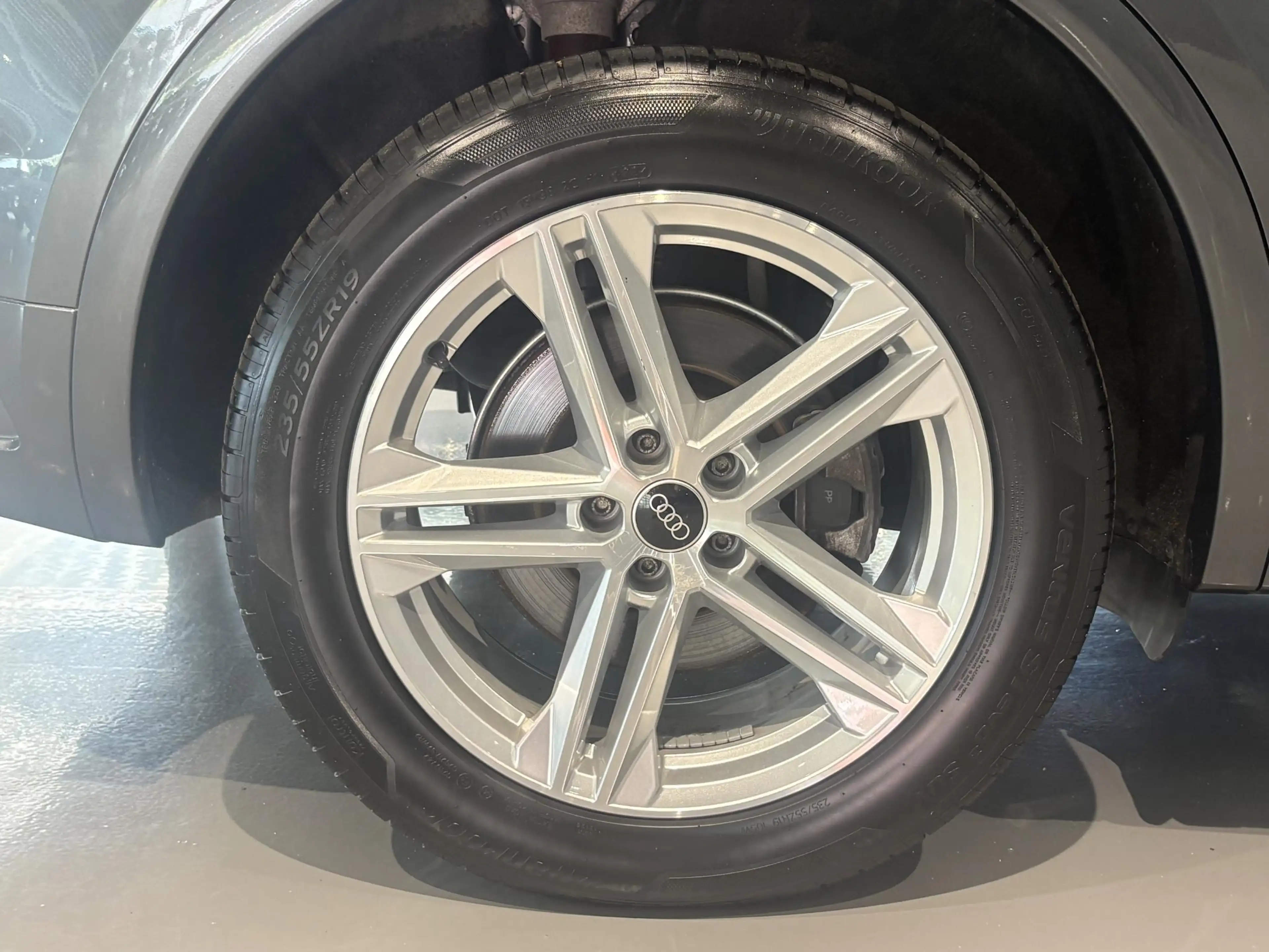 Audi Q5 50 TFSI e Pro Line — photo 7