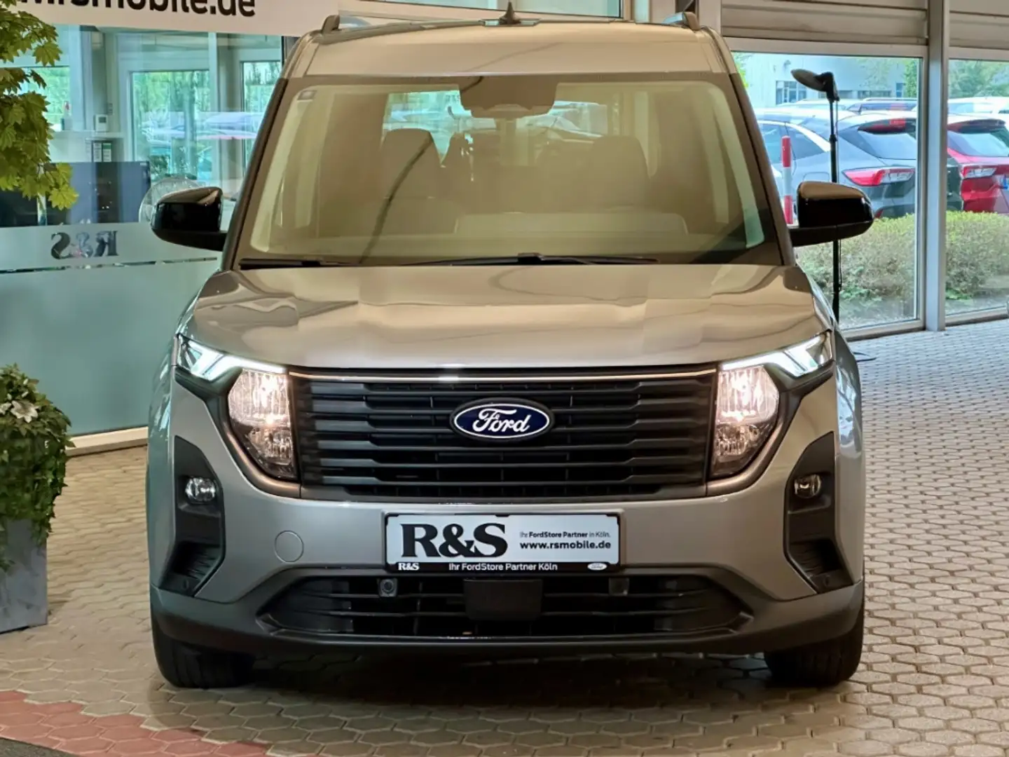 Ford Tourneo Courier Titanium+Navi+Kamera+Tempomat Silber - 2