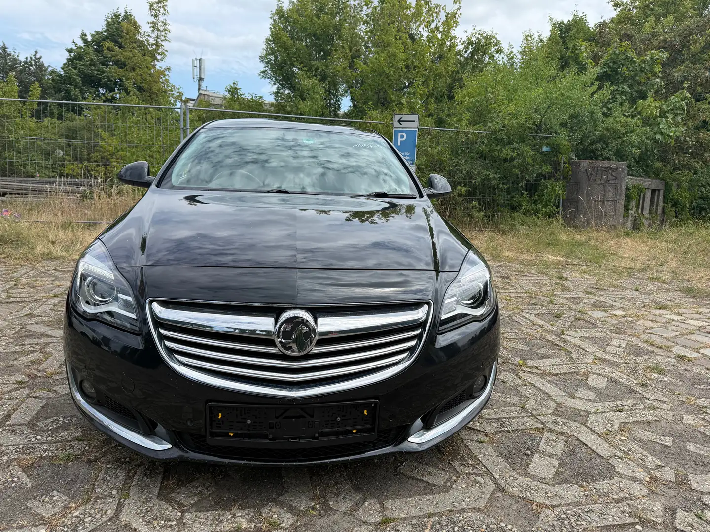 Opel Insignia 2.0 CDTI Aut. Edition Schwarz - 1
