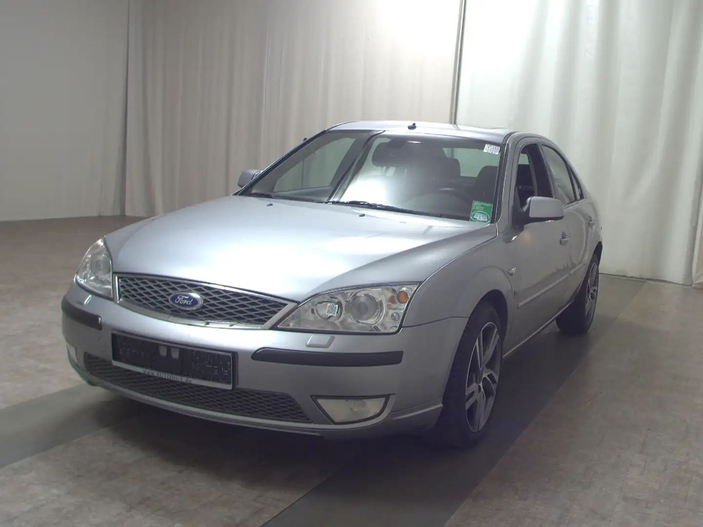 Ford Mondeo 3.0 Ghia Navi GSD Xenon StandHzg HU 01/27 Argintiu - 2