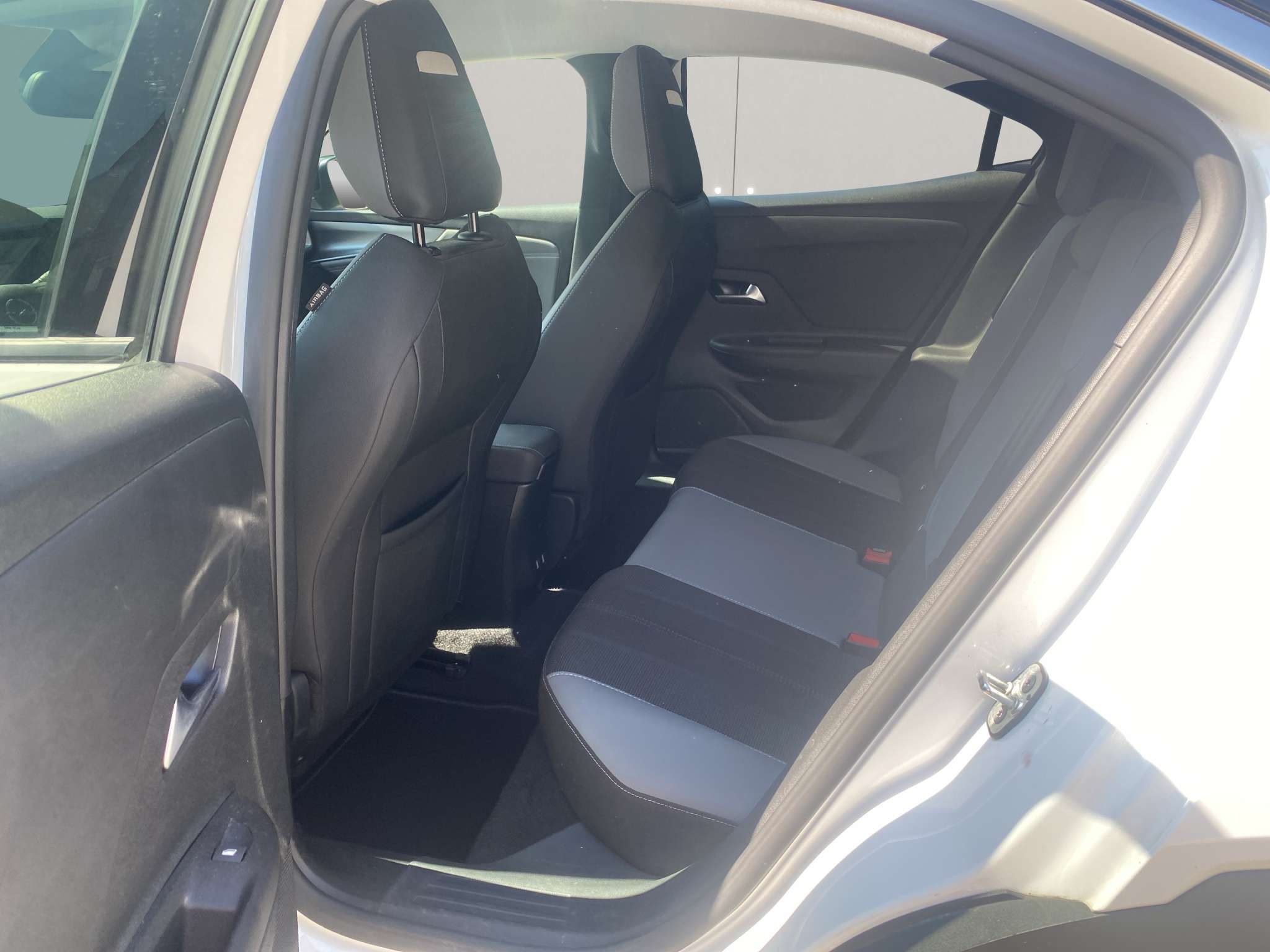 Opel Mokka E