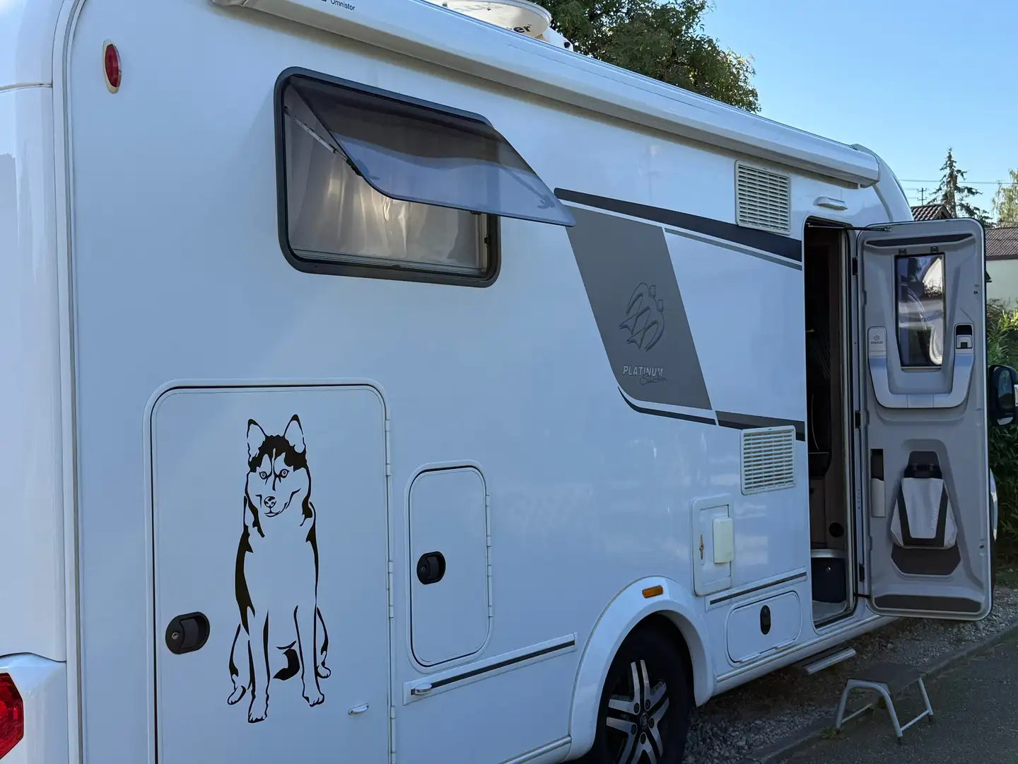 Caravans-Wohnm Knaus SUN TI 700 MEG Weiß - 1