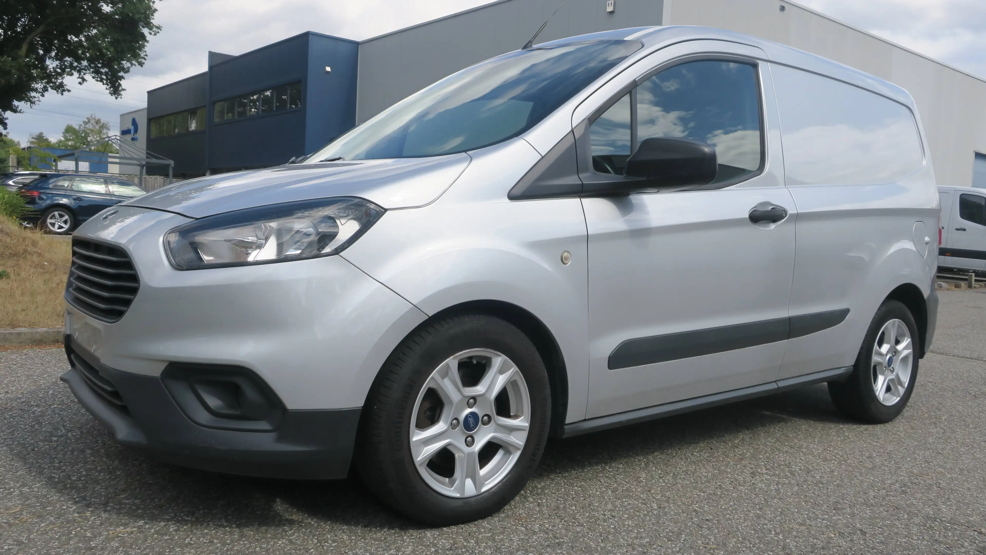 Ford Transit Courier 1.5 TDCi Ambiente (EU6.2) "Netto 8000euro"